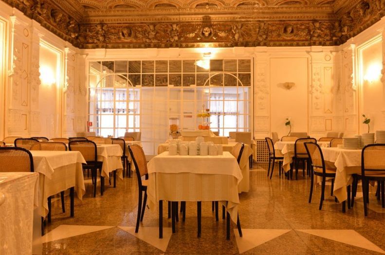 Hotel Traiano Roma Esterno foto