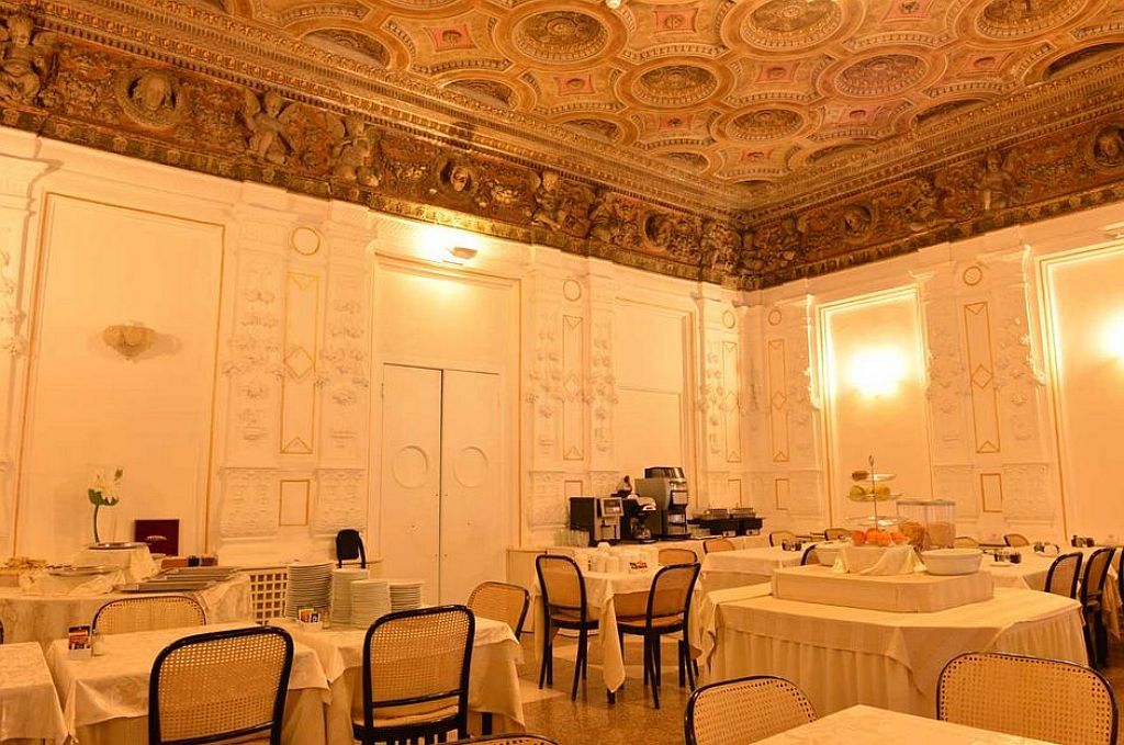 Hotel Traiano Roma Esterno foto
