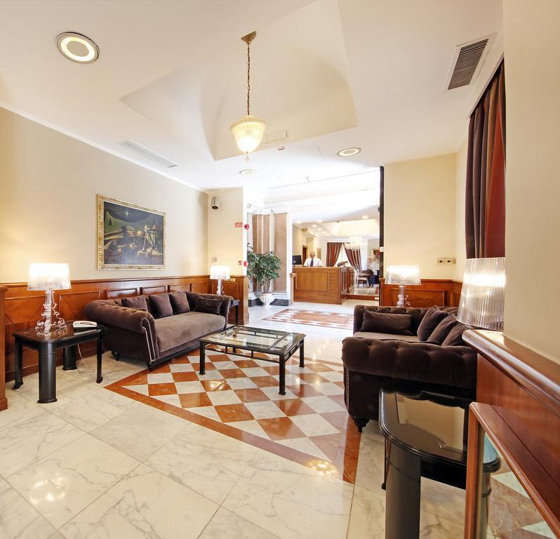 Hotel Traiano Roma Esterno foto