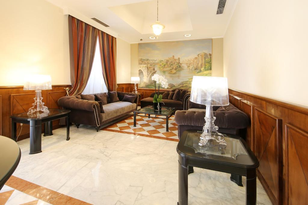 Hotel Traiano Roma Esterno foto