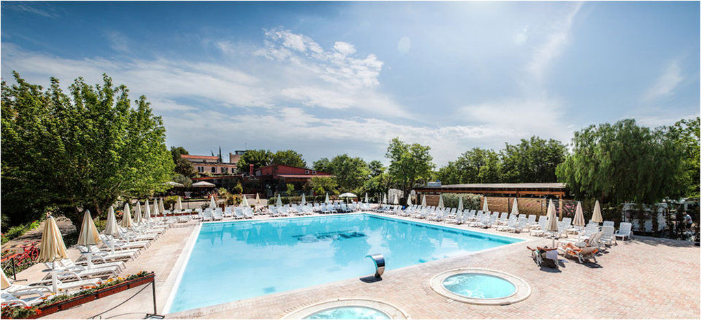 Hotel Traiano Roma Esterno foto